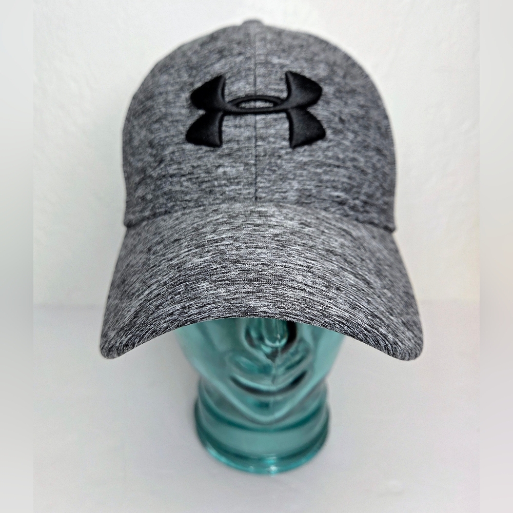 Under Armour Gray w Black Embroidered Hat, Size XL XXL Men's Casual UA Cap